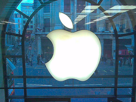 apple store technology trends in business